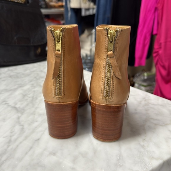 Nisolo Leather Dari Boot 2.0 in Almond Size 6.5 - Picture 5 of 16